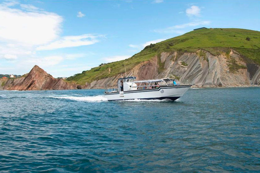 Découvrez le flysch de Zumaia en bateau