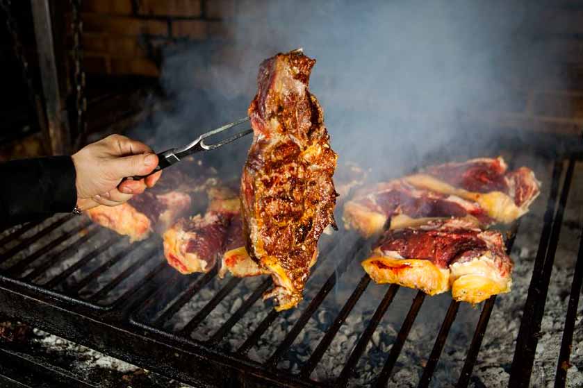 Visita guiada y experiencia gastronómica en la Sidrería Petritegi