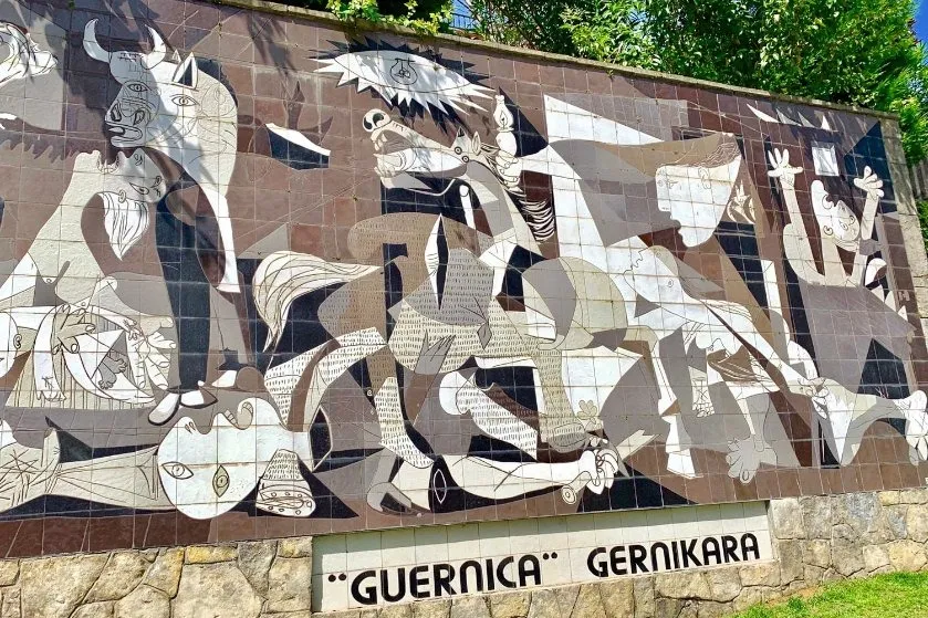 Tour de Gaztelugatxe et Gernika