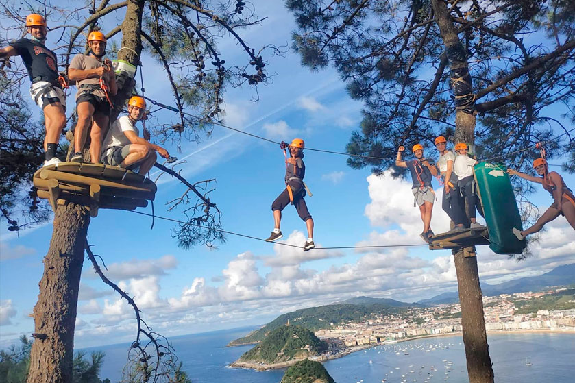 Canopy Donosti Aventura. Parque Aventura. Tirolinas y Arborismo
